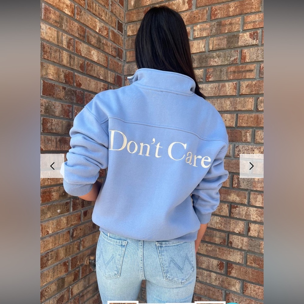 Bailey Rose Sweatshirt Size L Powder Blue Long Sleeve Dont Know Dont Care Logo - Picture 2 of 11